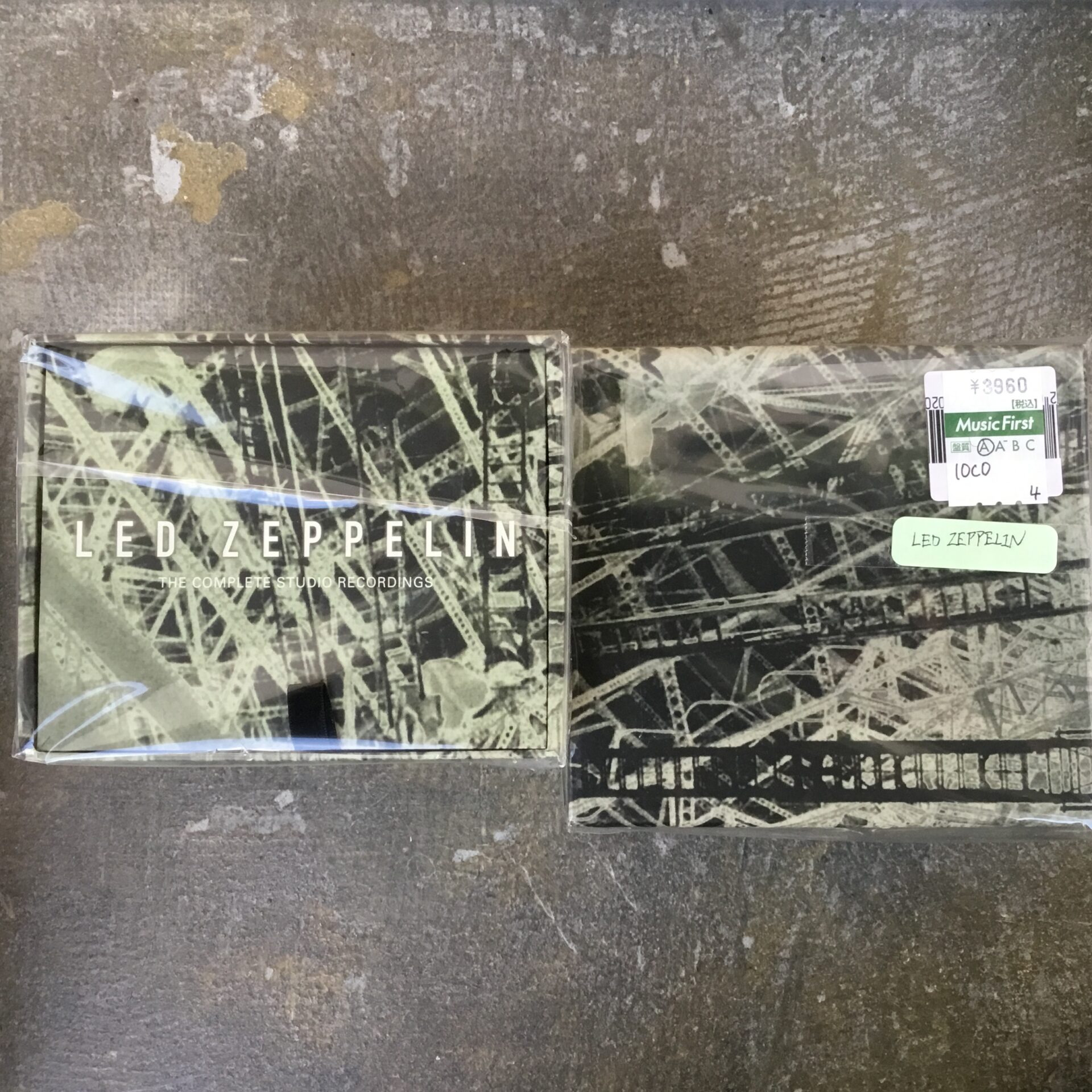 新入荷情報】 洋楽ロックのCDボックスが入荷しました。