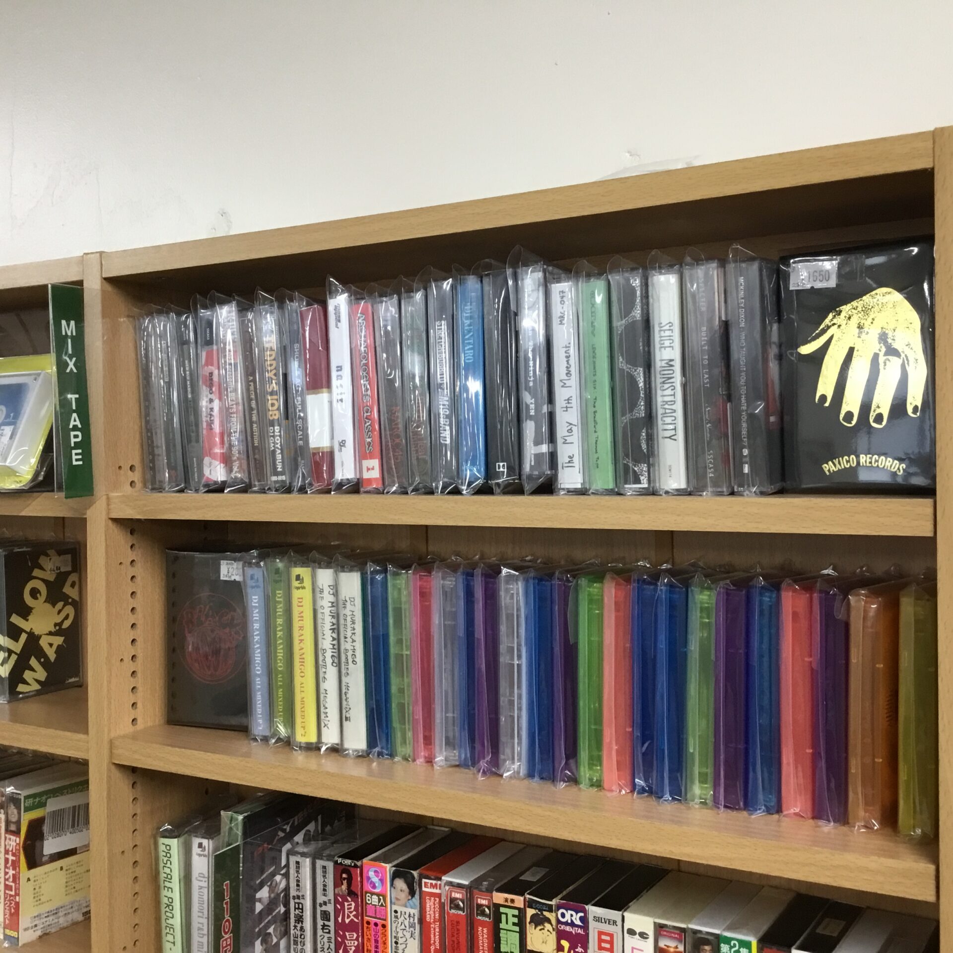 HIPHOP／MIXTAPEを中心に好内容のカセットが30本入荷しました。