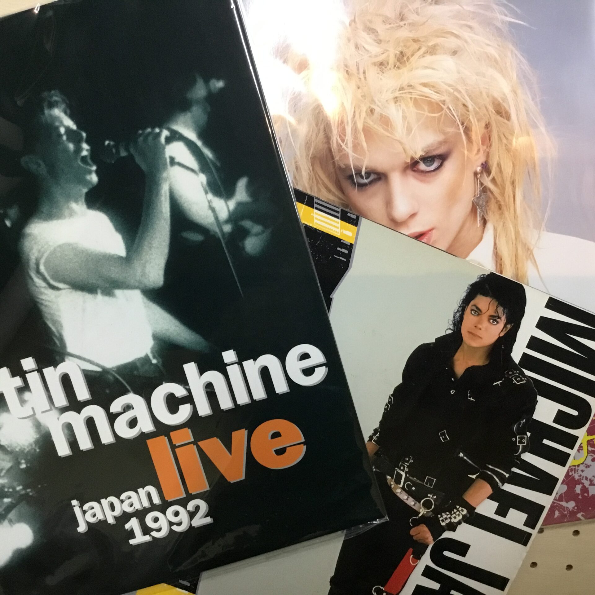 新入荷情報】 洋楽のコンサート・パンフレットが20冊ほど入荷しました。