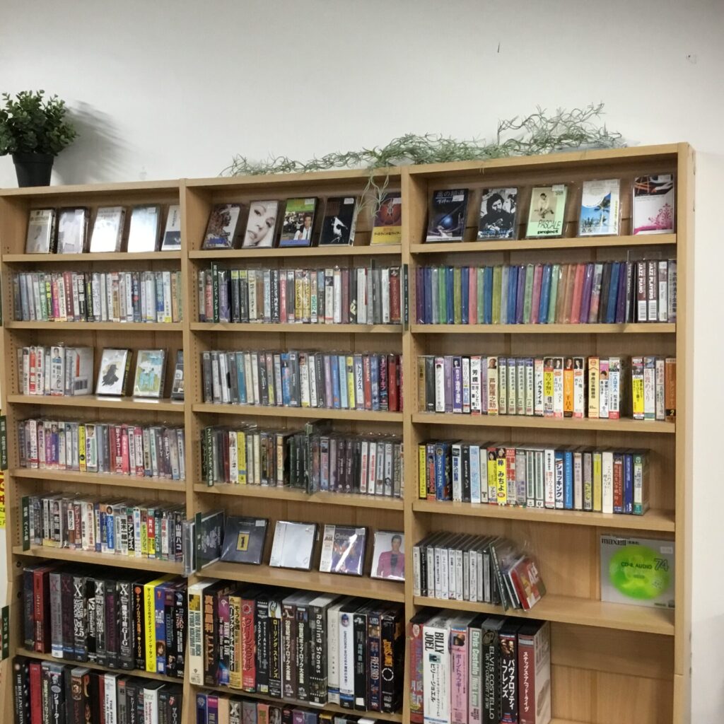 【店内のコーナー紹介】カセットテープ