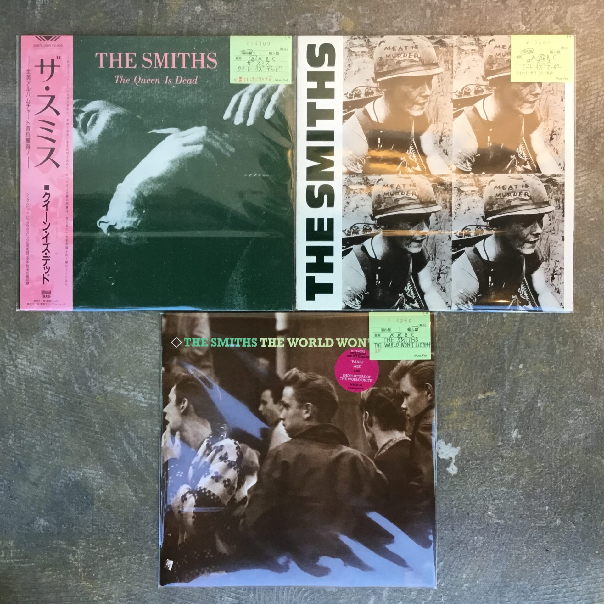 ザ・スミスの名盤アルバム2枚とコンピレーション1枚が入りました。
