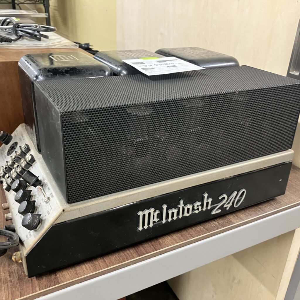 【新入荷情報】マッキントッシュ真空管アンプ、トーレンスターンテーブル等のオーディオ機器が入荷しました。