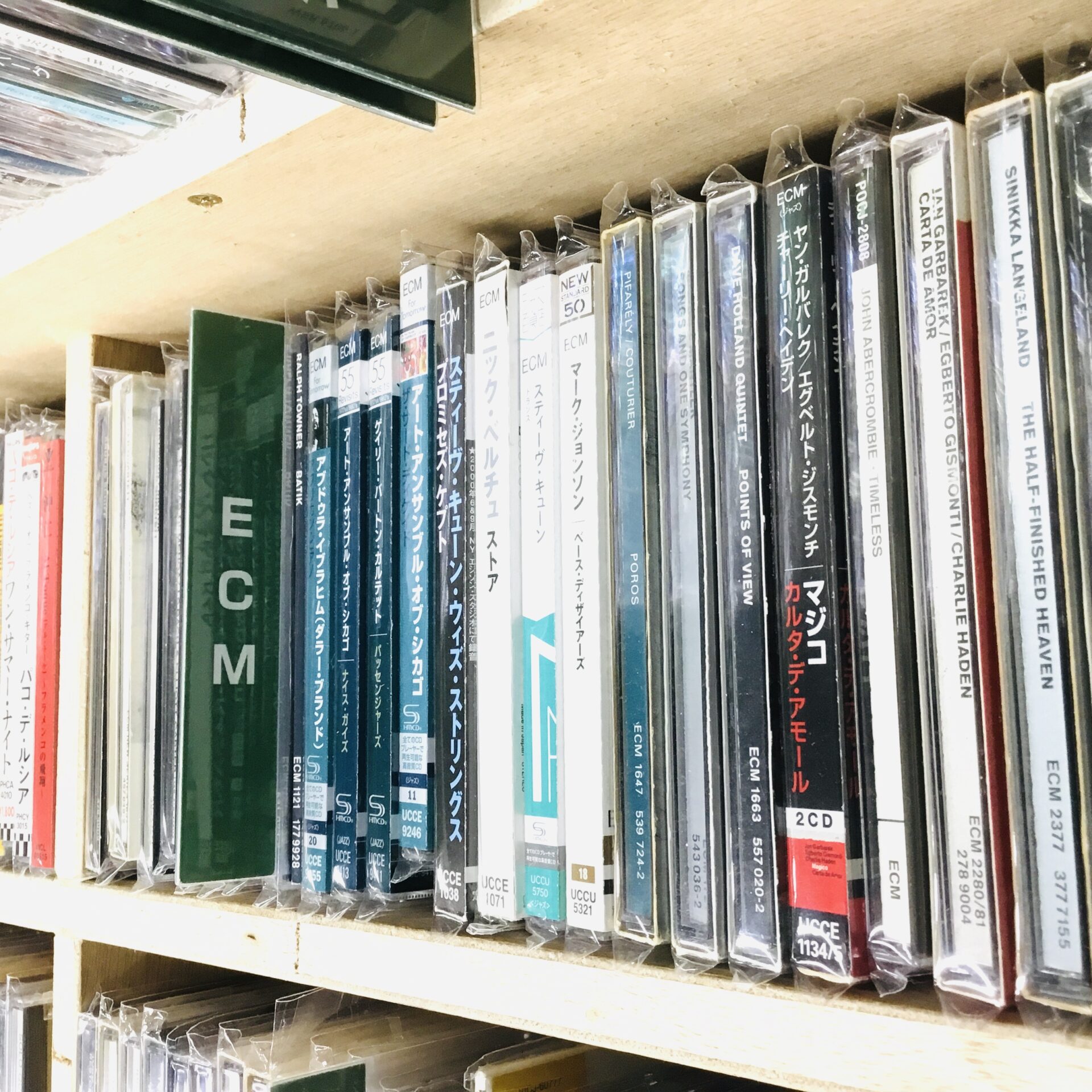 【店員の一口メモ】 CDのECMコーナーが最近充実している件について。