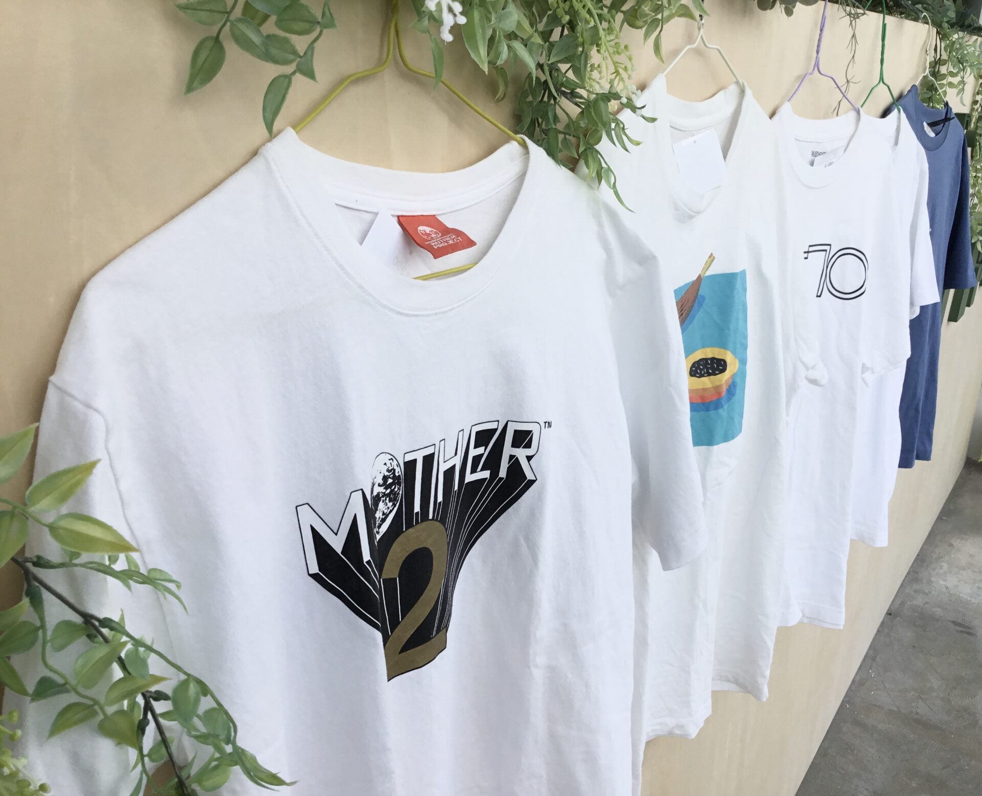 【新入荷情報】アニメ、ゲーム、アート系のTシャツが続々入荷してます