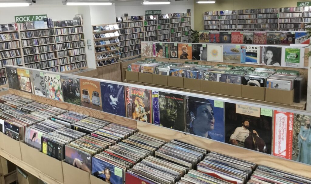レコード処分より“買取”でお得に現金化!捨てる前にご相談ください