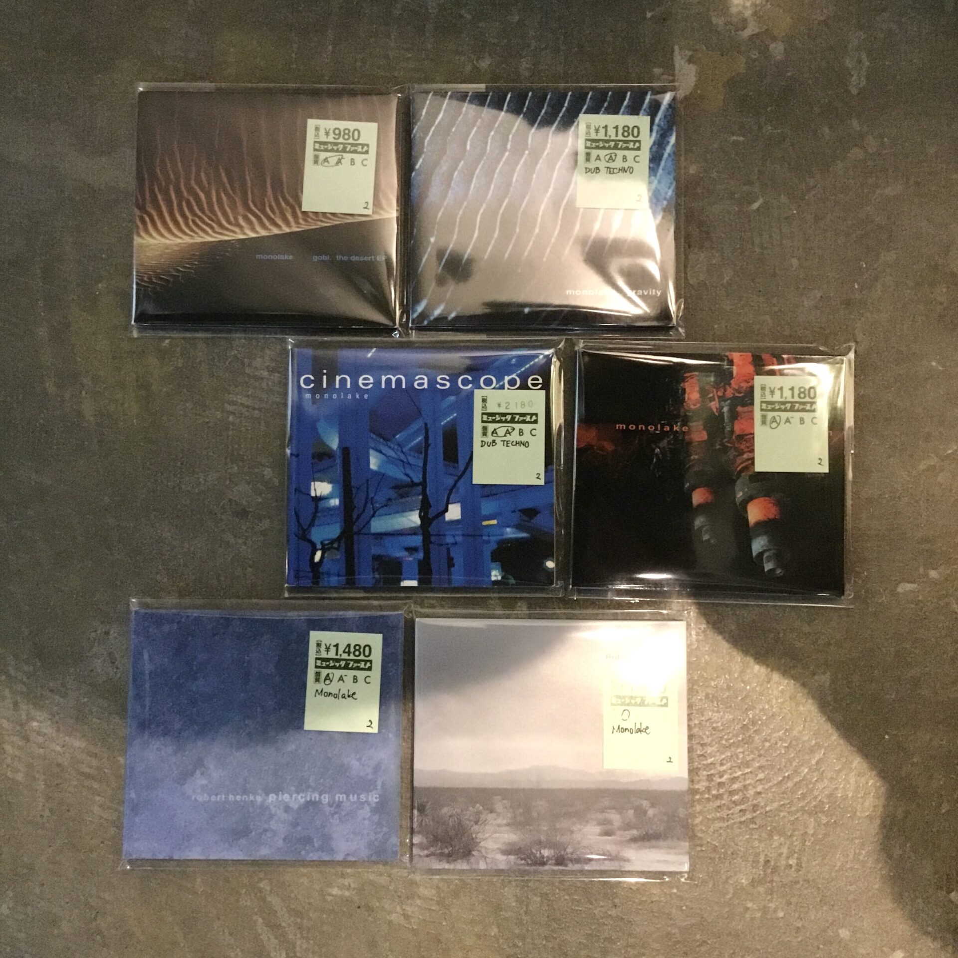 【新入荷情報】 Monolake（ロベルト・ヘンケ）のCDが入荷しました。