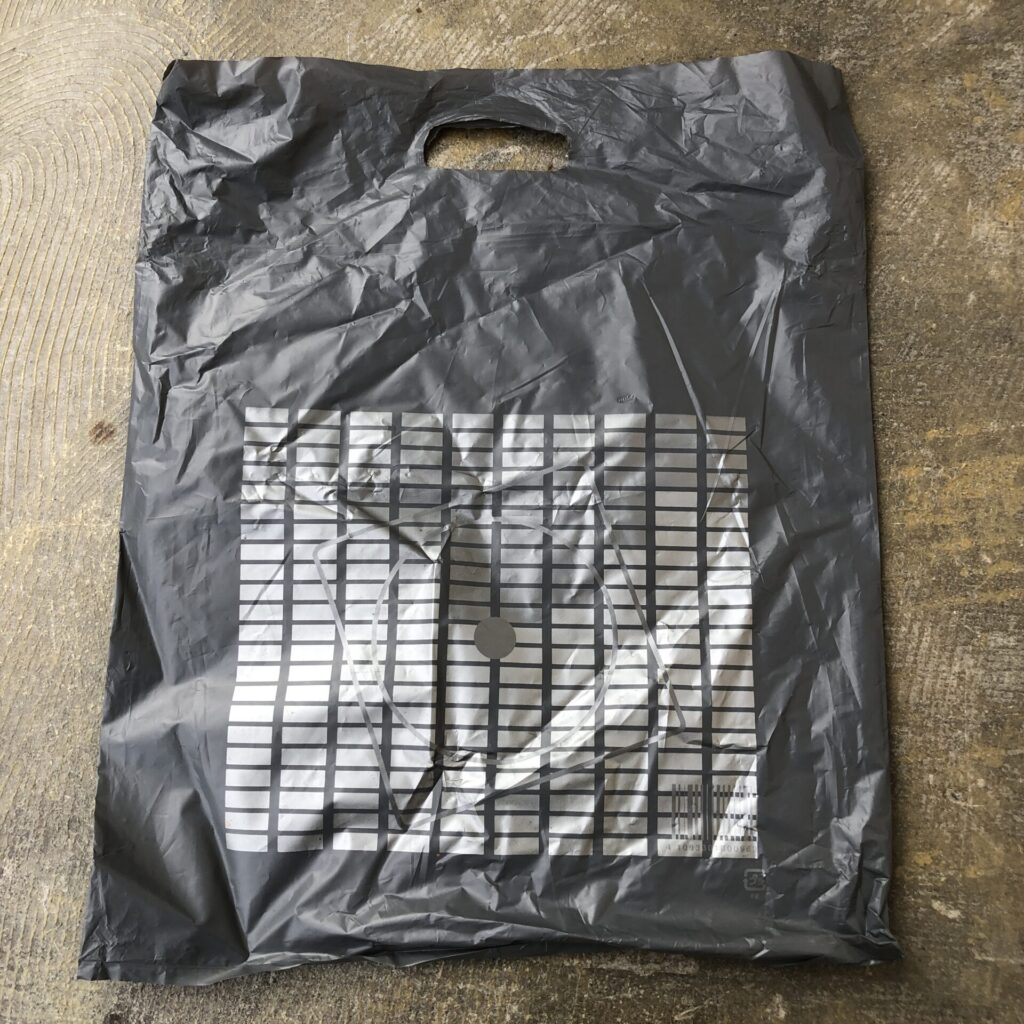 田口商店(福岡/小倉) 蓄音機のイラストとWE ARE MUSIC FRIENDSの文字入り袋