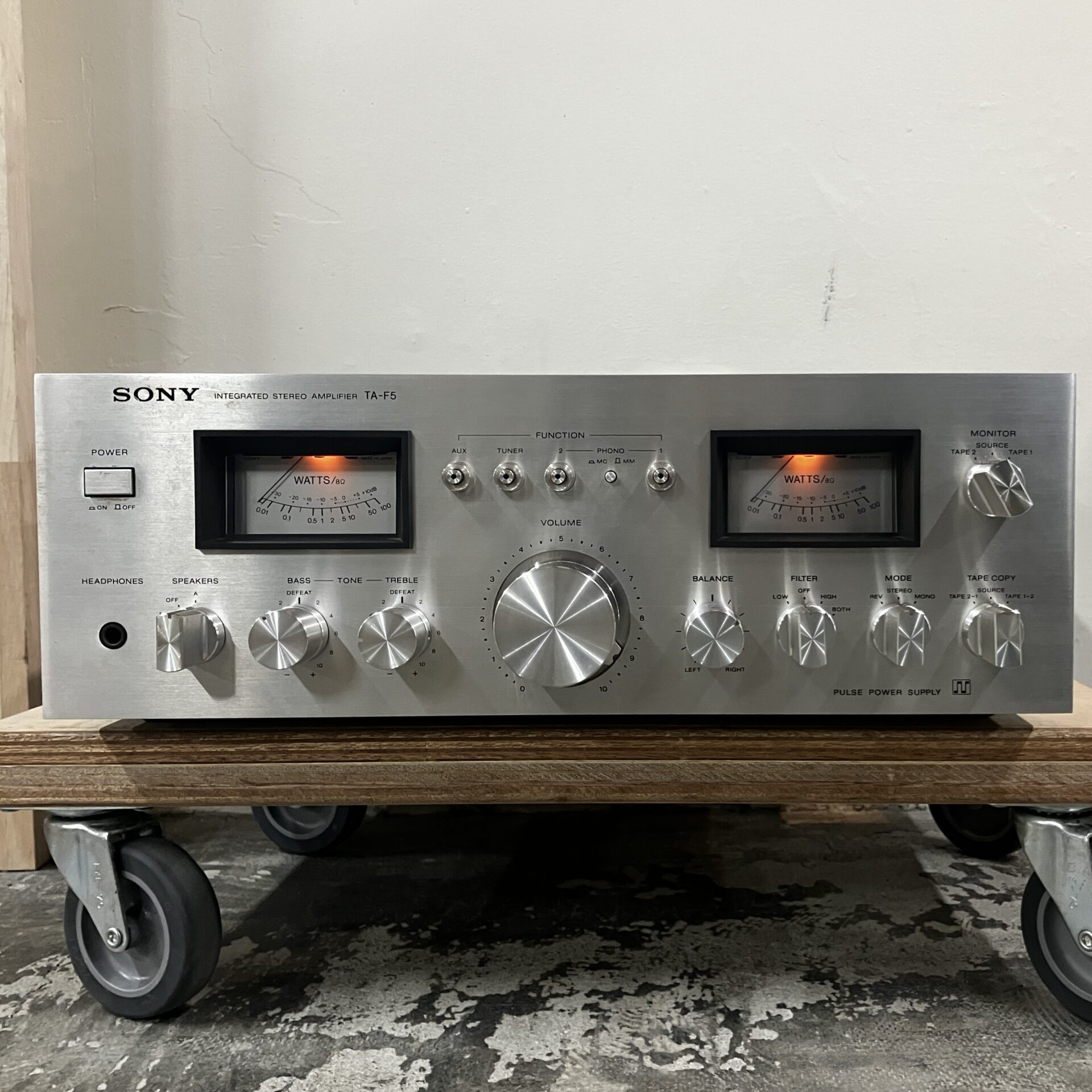 【新入荷情報】 SONY TA-F5、ポータブルレコードプレーヤーが入荷しました。