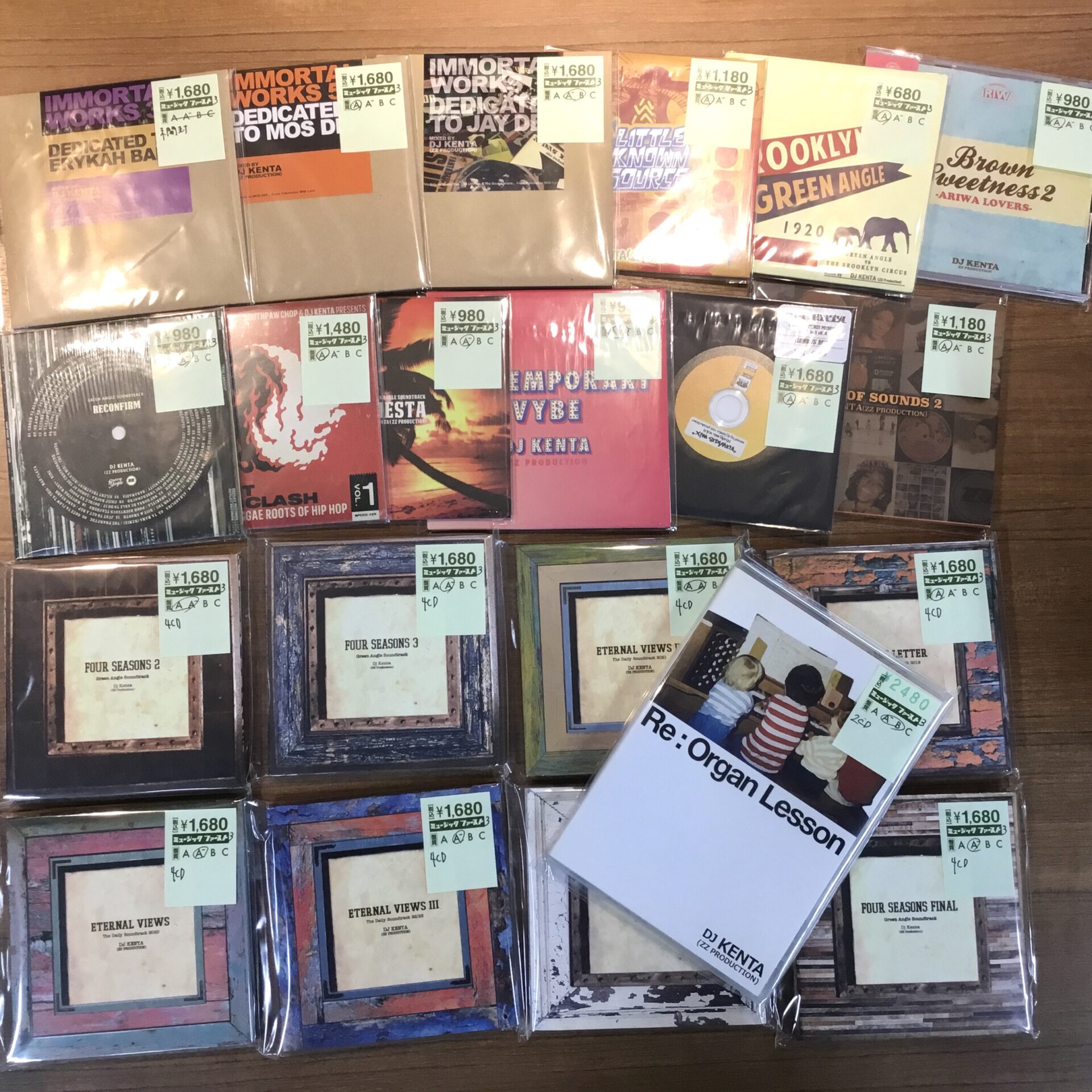 【特集コーナー新入荷】 MIX CD特集にDJ Kentaのミックスを追加しました。