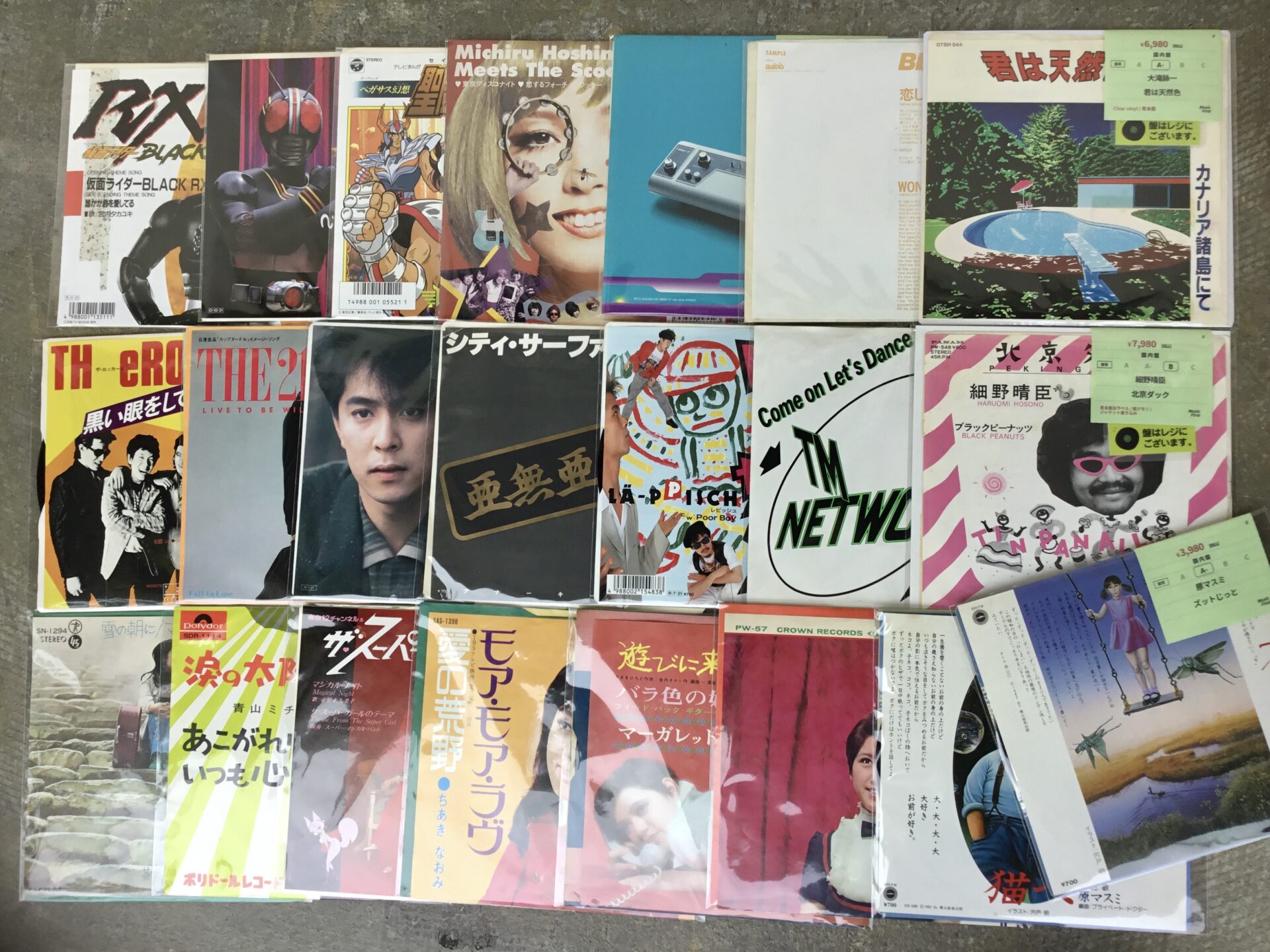 【新入荷情報】 三日連続シングル・レコード蔵出し。 邦楽でひとつかみ追加しました。